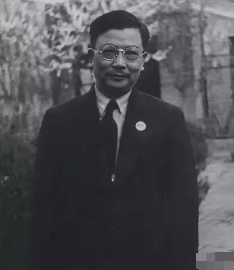 1943年叛徒求见李克农，将军一句话尽显隐蔽战线大智慧1943年，一个叛徒找