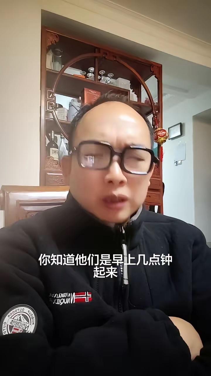 春晚别办了！燕窝圈的热闹，真暖不了普通人的年夜饭过年盼团圆，可春晚越办越让人