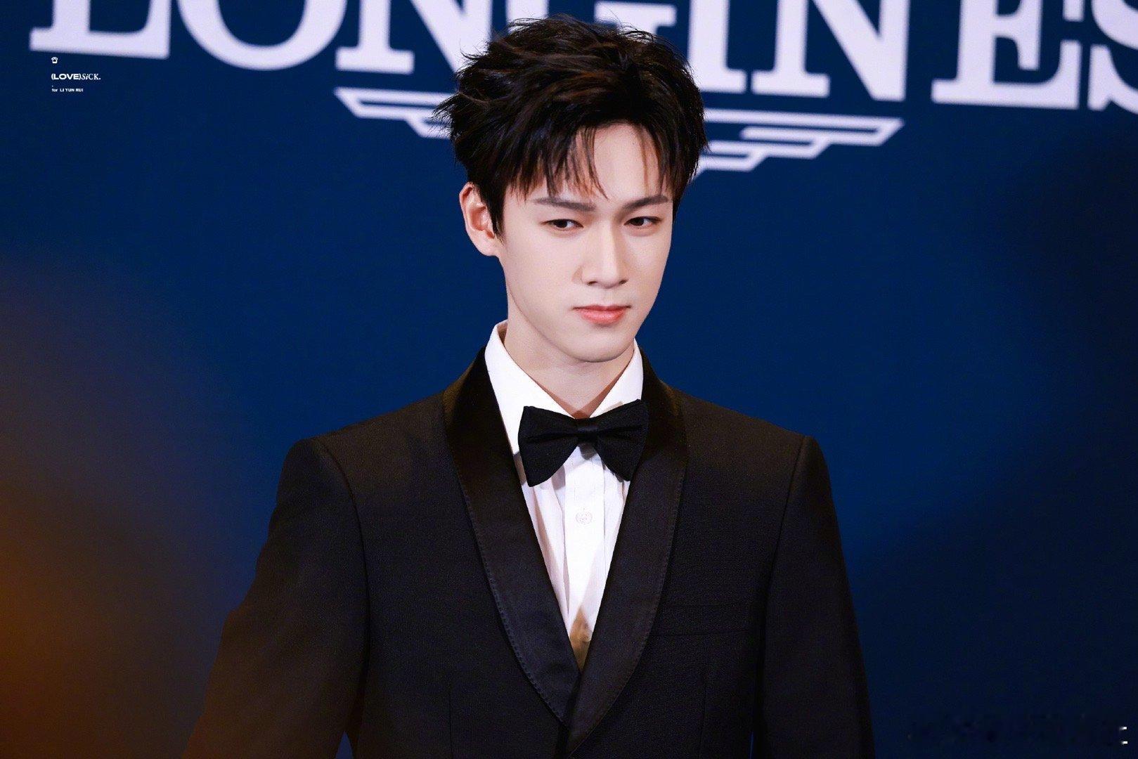 哈哈哈哈哈哈，看李昀锐的小表情出圈了！