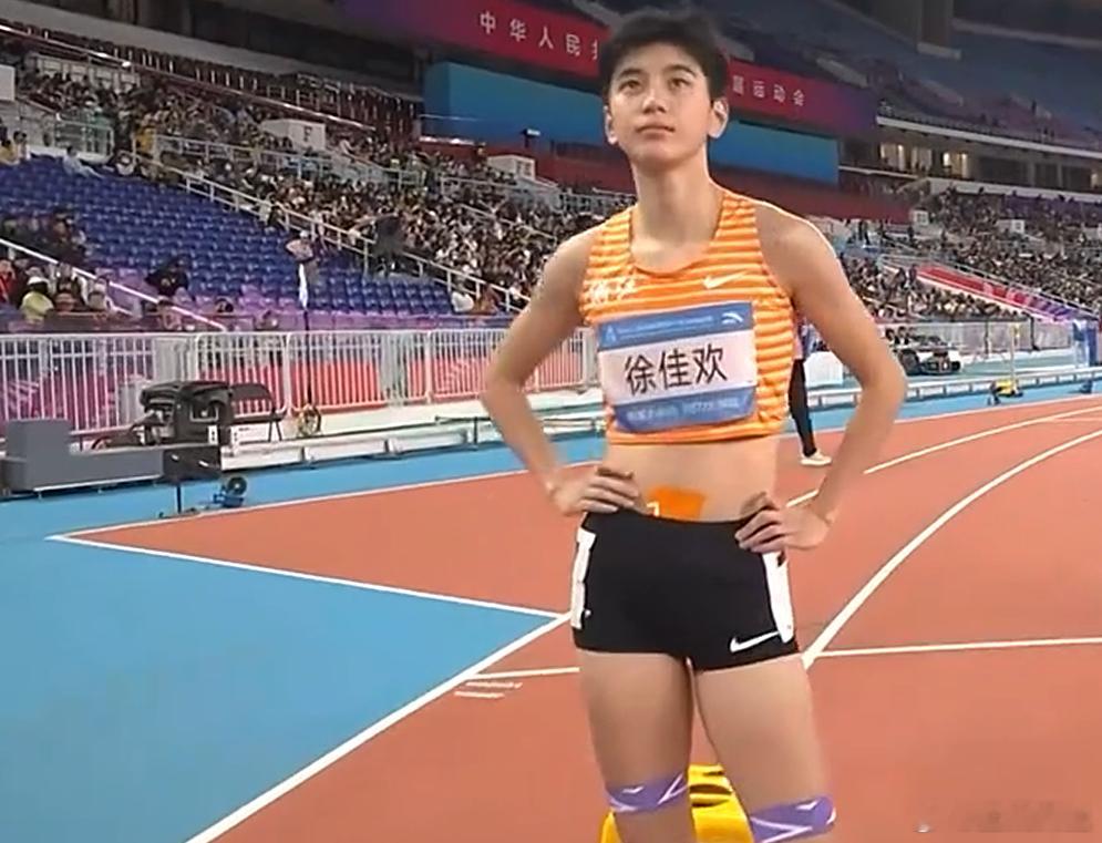 隐世一年半后成功回归赛场中国田径归化名将全运七项全能轻松两连冠浙江新人瞩目1