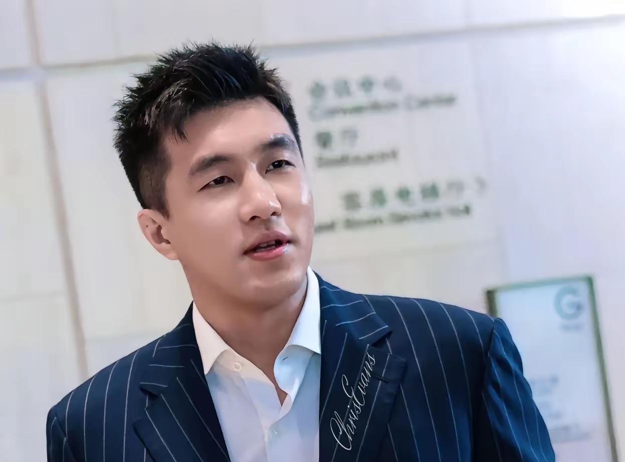 北京时间4月5日晚，国内体育网站直播吧曝出重磅消息：著名后卫郭艾伦近日向公安