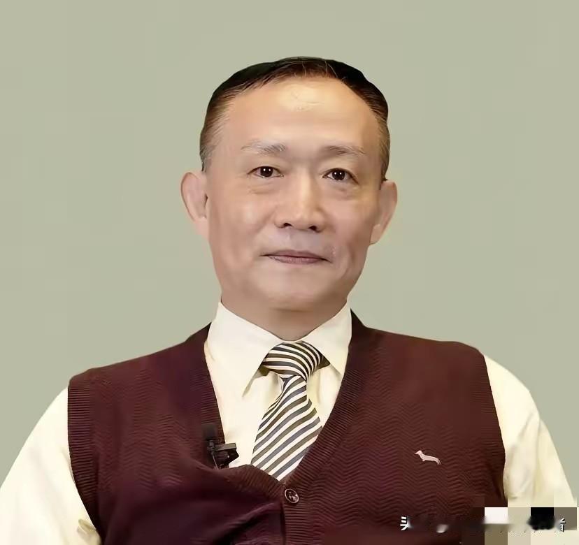 卢麒元：心里没底的事儿越来越多“十五五”中私有化的苗头已经出现，水电和数据等关