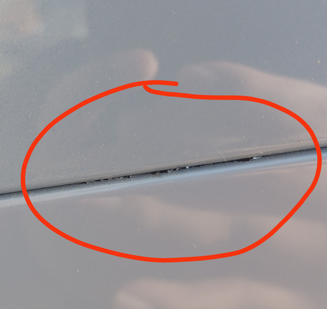 23款帝豪冠军版保险杠漆起皮质量问题买了半年左右，后保险杠也没有磕碰过怎么会这