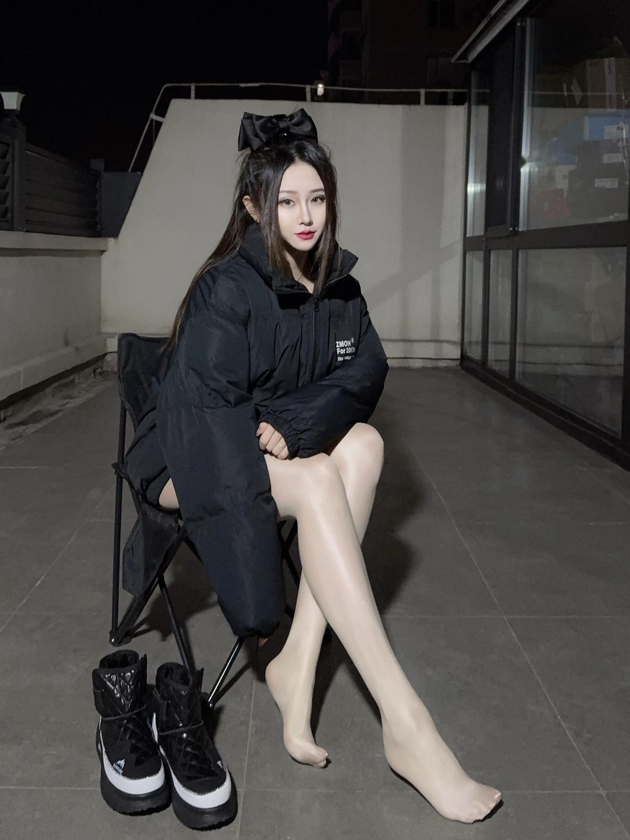 ootd穿搭拍照姿势