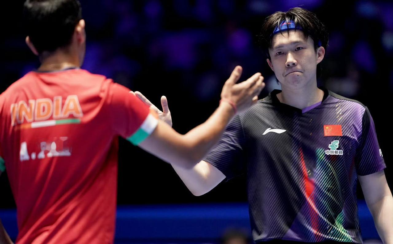 一大早就看到了王楚钦怒斥粉丝“闭嘴”的消息，很解气！事件原委：王楚钦亚洲杯首