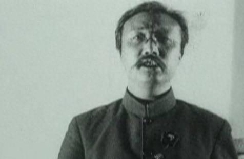 1983年，李大钊之子前去祭奠父亲时，意外发现墓地下竟然藏有一块特殊石碑！19