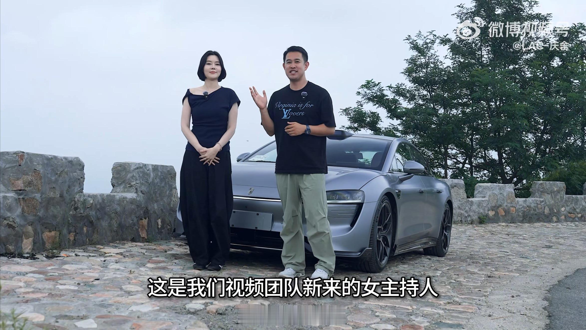 山东的妹子都这么高的吗？去年的主持人“关之琳”，身高177mm，今年又招了一个高