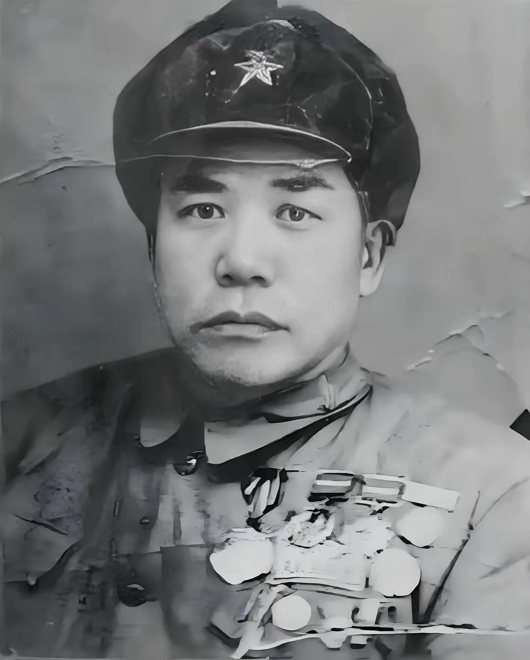 1955年，新中国首次大授衔，伟人看完授衔名单，突然问道：“那个砍杀了27名日军