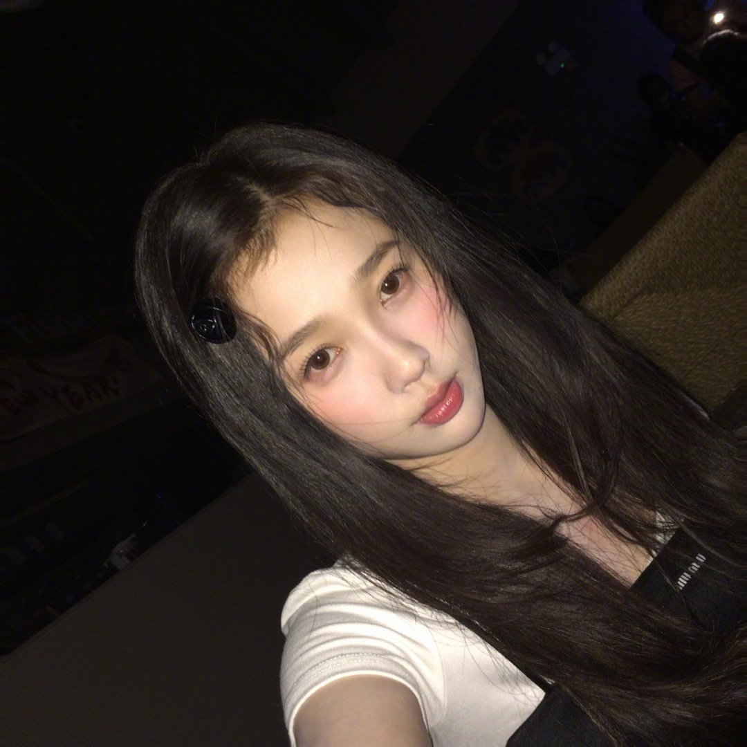 虞书欣晒姜小暮曼市dailylife虞书欣姜小暮曼市dailylife十八宫格虞