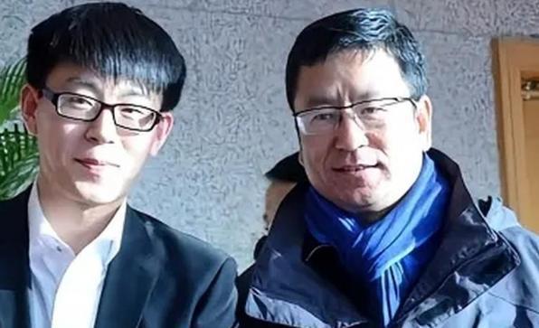 白岩松的独生子白清扬，高三因成绩拔尖，被直接保送伦敦国王学院，结果竟选了最偏门的