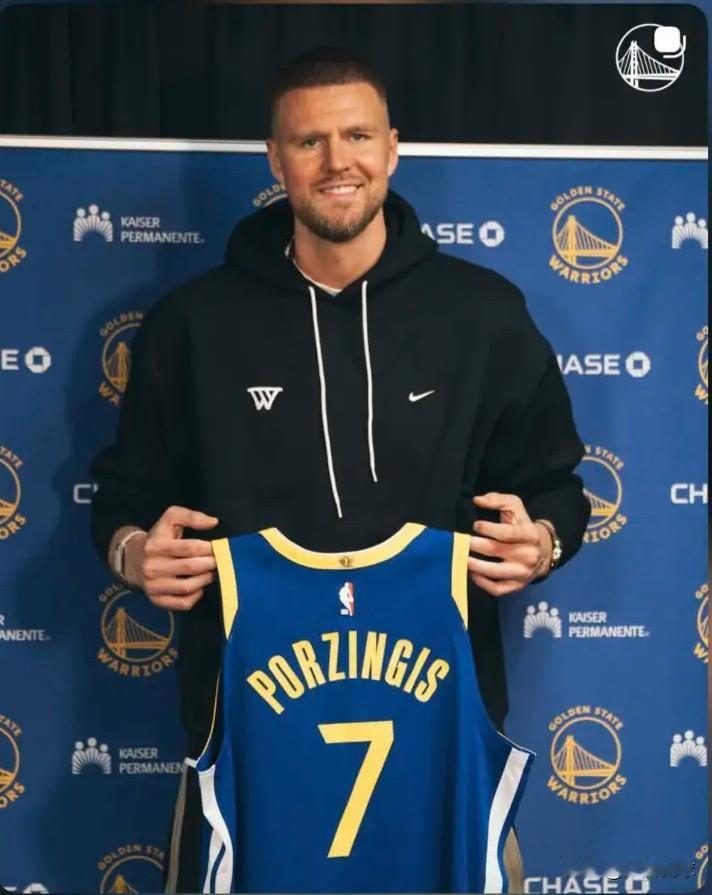 希望看到波神能发挥出类似大帅的作用！到队第一需要是什么？是球商，是和其他队