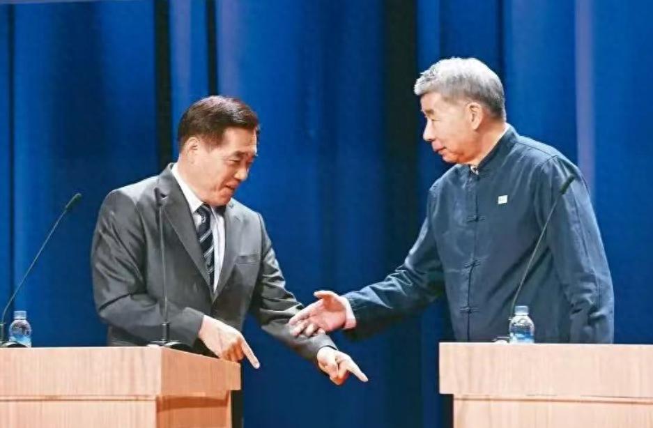 国民党主席大混战，张亚中联手郝龙斌，要给郑丽文一点颜色看看选举这玩意儿从来不