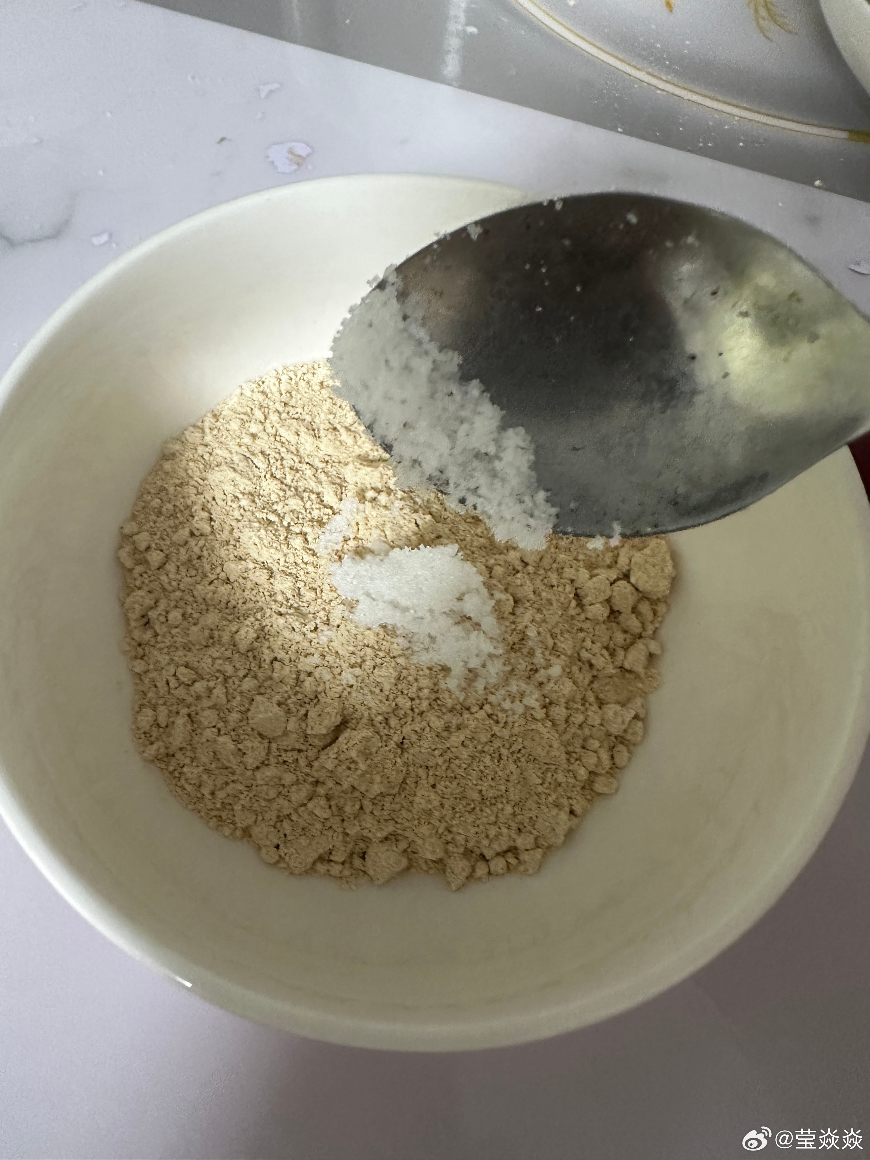 🍀保持怀疑，独立性高于一切🍀今天六月六吃炒面我这炒面一点失败，没有小麦香也没