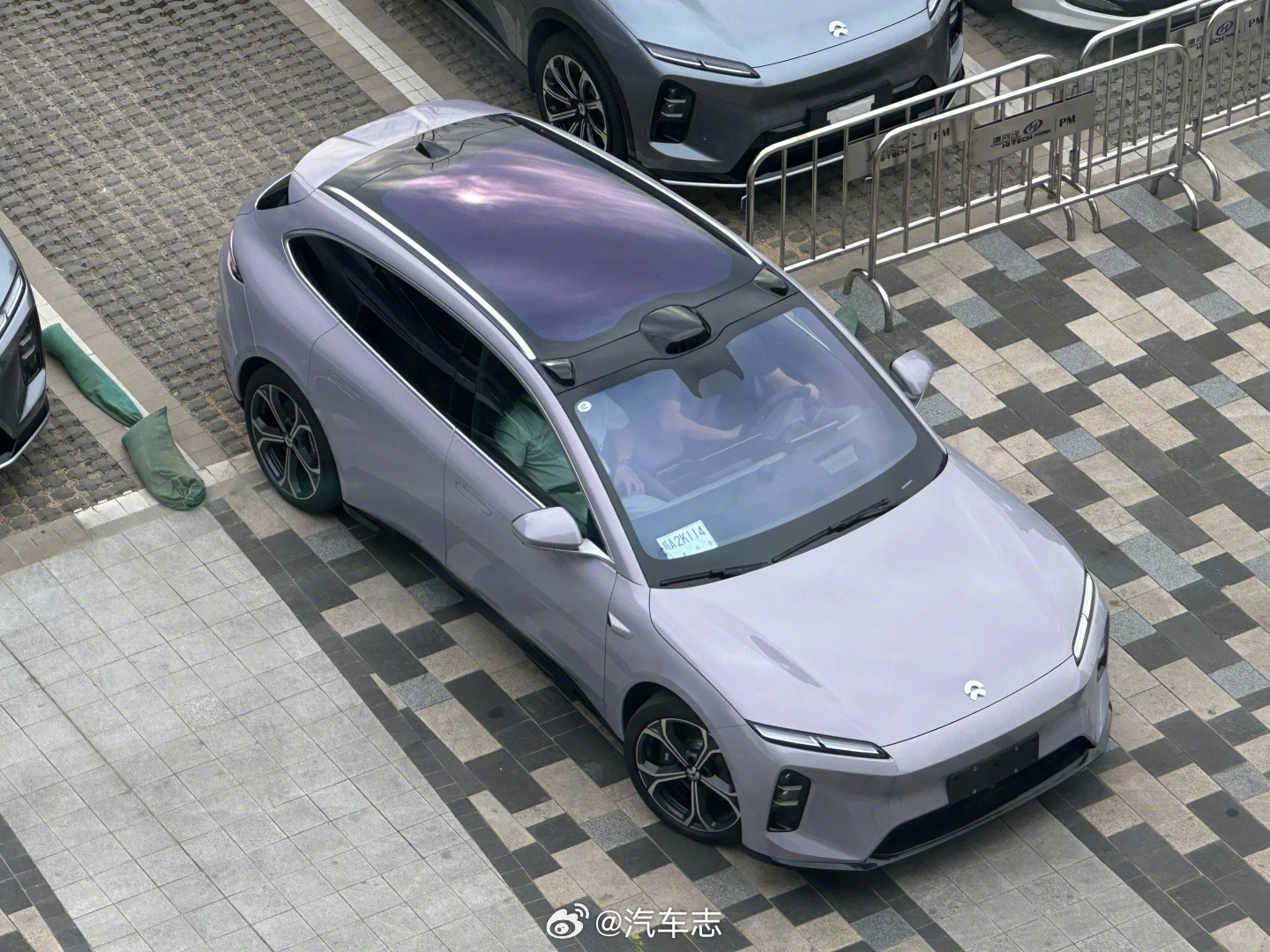 新ET5/ET5T浅紫色曝光今年紫色是真火啊🔥最近上的007GT、L6