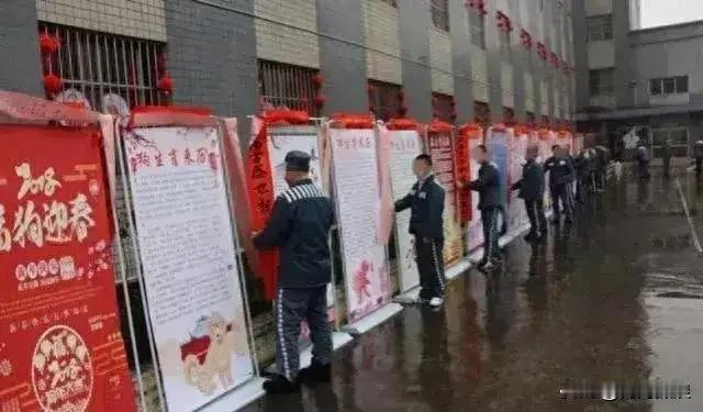 监狱长讲的离奇的故事监狱长说，这个故事也是听其他监狱长说的，大家做为笑话听听就