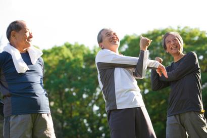 奉劝老年朋友，如果你的年龄一旦超过了70岁，那么千万不要强求，不要老是到外边去，