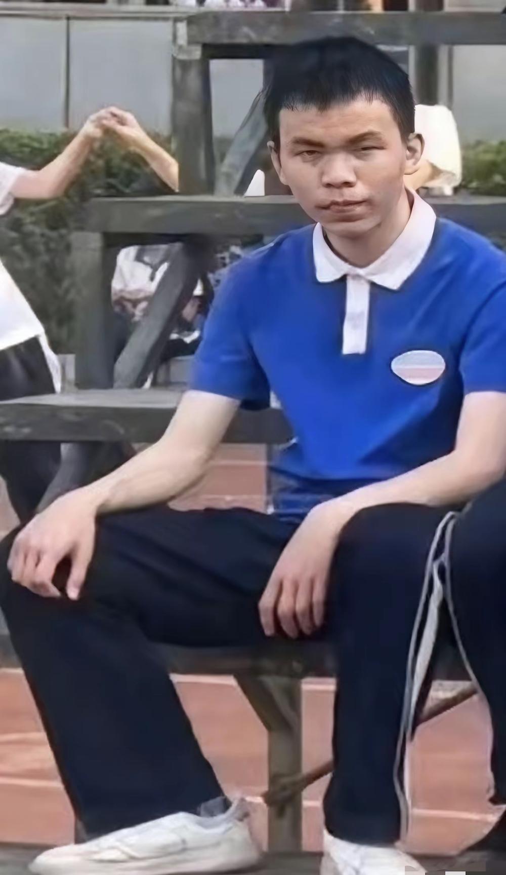 看面相就是狠人！面相不会骗人，结果真应验了，所以平时交友还是跟人打交道，第一面相