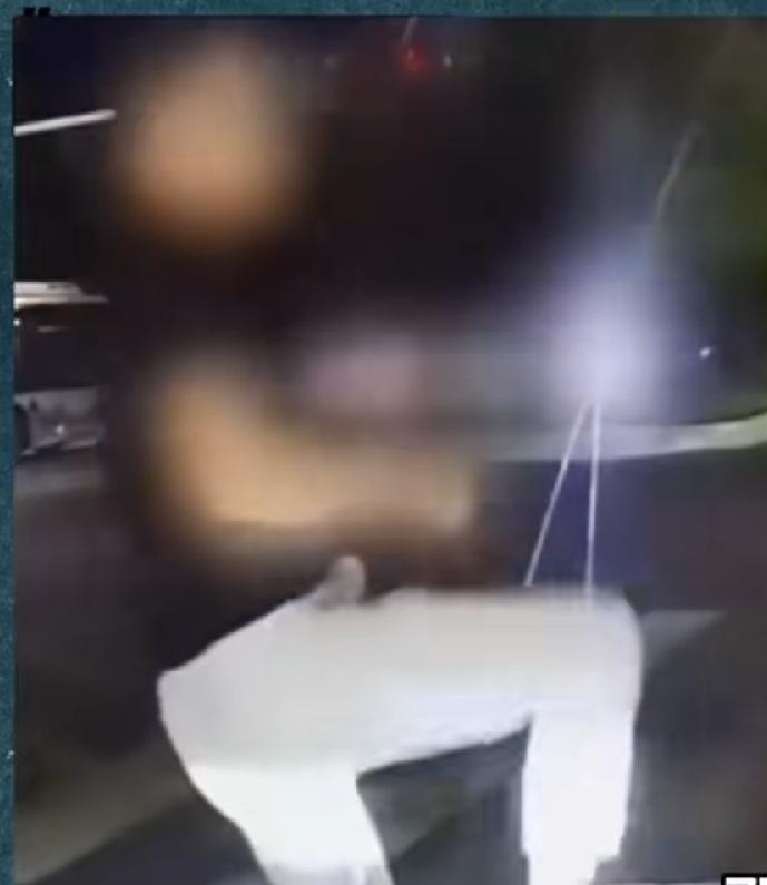 衡阳男子路怒脚踹压速别车孕妇。这一脚有点贵了，代价有点大！如果孕妇受伤或者胎