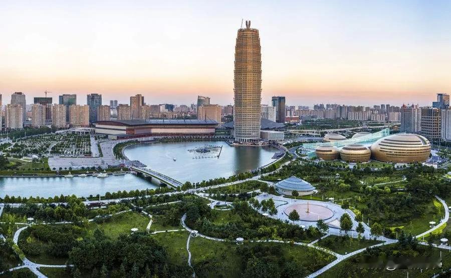 郑州会更好！二十多年前曾亲历郑东新区建设！郑东新区是日本黑川纪章设计的，做为金融