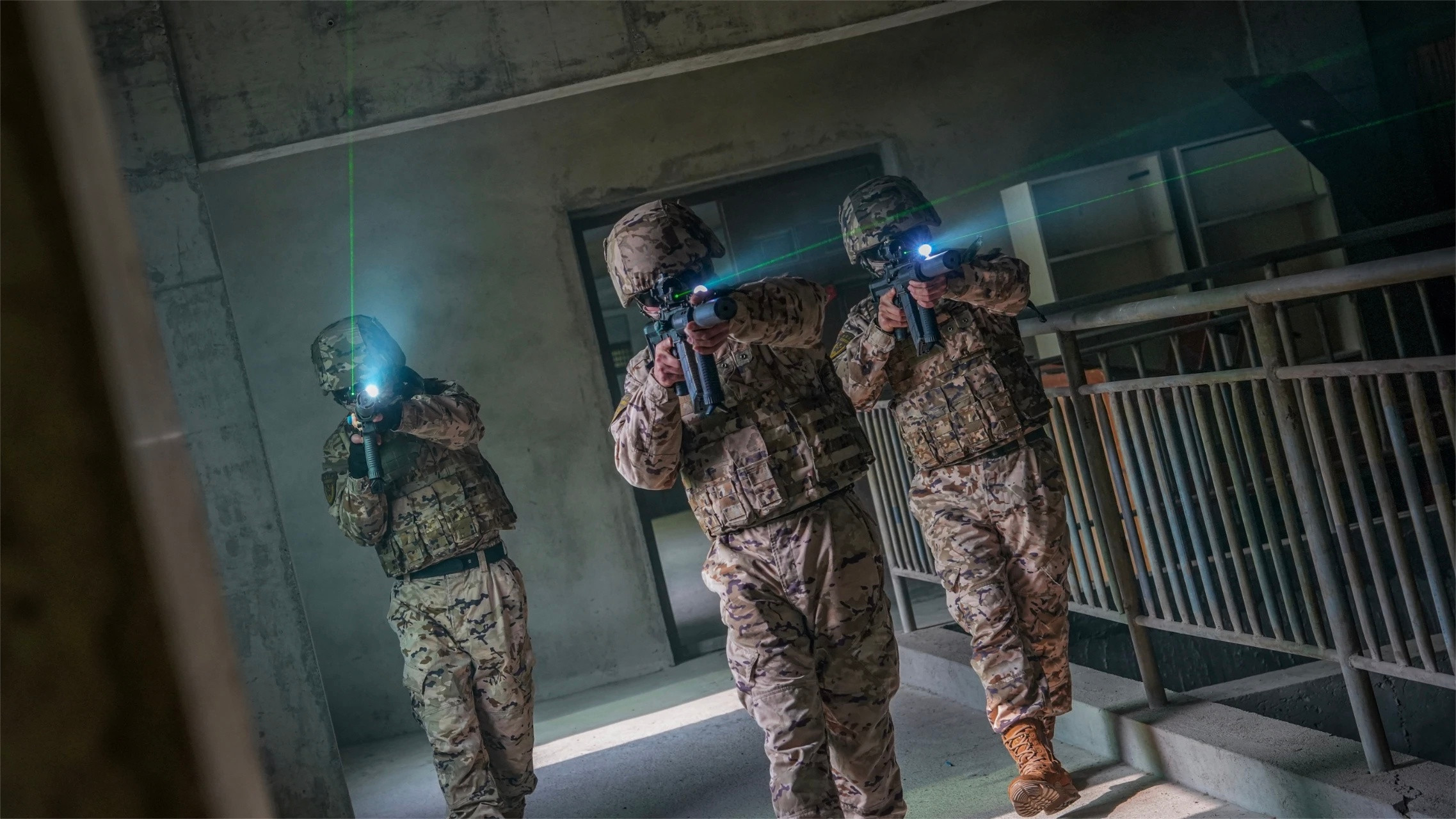 武警江西总队某部紧贴实战需求严密组织实战化综合演练（江西武警）烽火问鼎计划