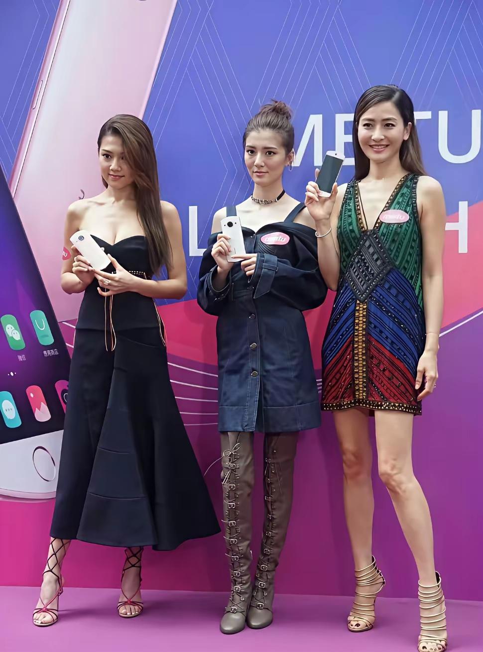 三位女神合影，无美颜无滤镜大家都认识周秀娜和吴千语，颜值与身材皆堪称绝美。只是