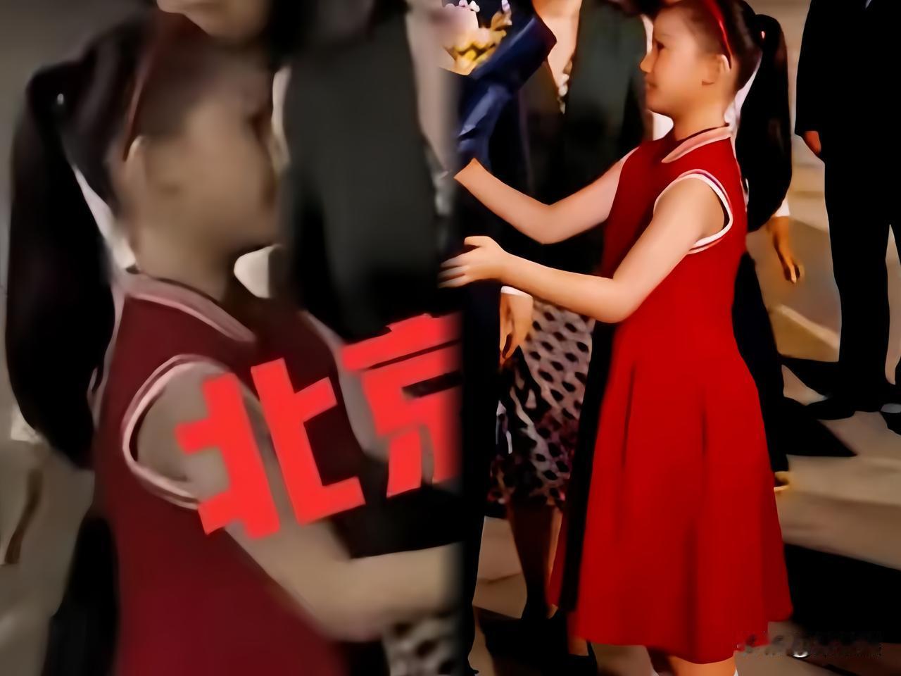 一觉醒来穿红裙子的小姑娘火遍全网我翻了半天评论区，居然连一个杠精都没找着
