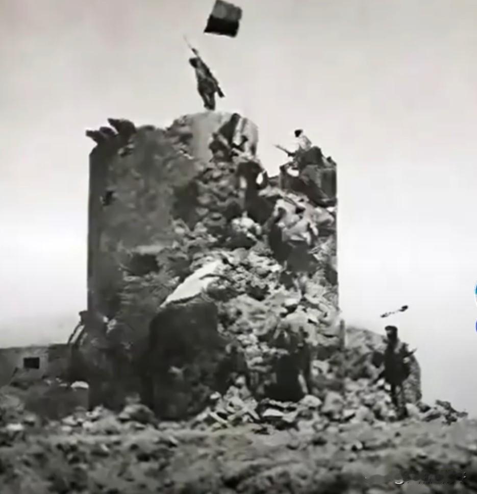 1947年底，运城战场。战士一炮就打掉敌军碉堡，战后，王震快步上前问：“你是从哪