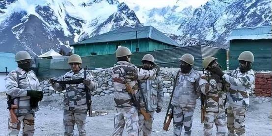 印度在中印边境快崩溃了？印度军官关于“后撤400米换来4年和平”的言论，揭示了中