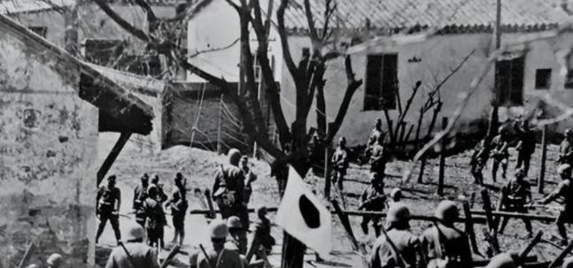 抗战胜利后，蒋介石邀请已经当了汉奸的庞炳勋前往南京担任要职，庞炳勋虽然知道自己不