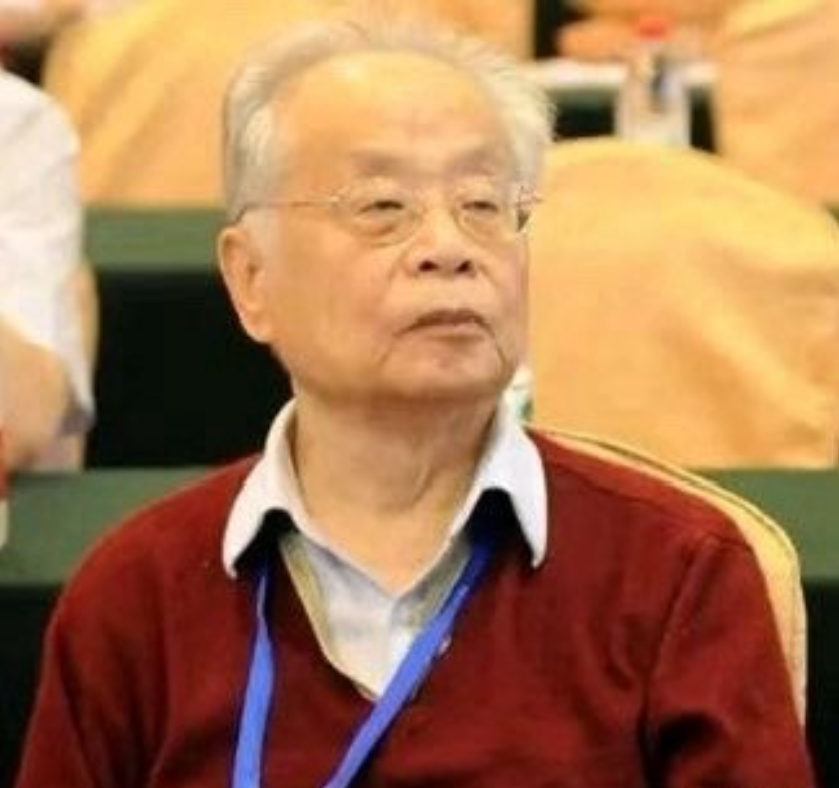 何祚庥先生给网友留言说，杨振宁教授毕竟是大师。他曾是泰勒教授的博士生。由于他是华