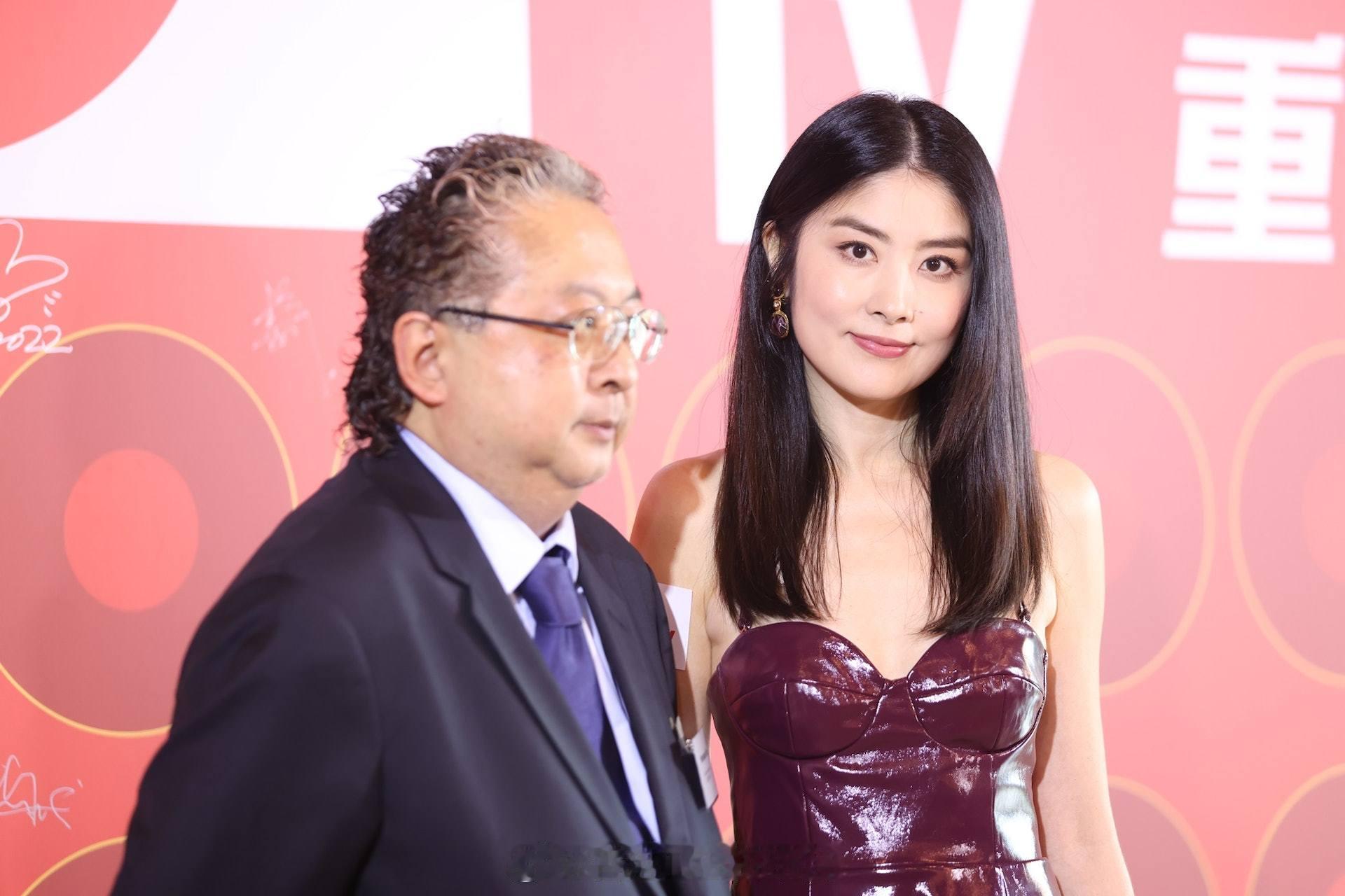 香港01：岑丽香转战HOYTV拍剧余咏珊3大高层突离任失靠山12字吐感受有