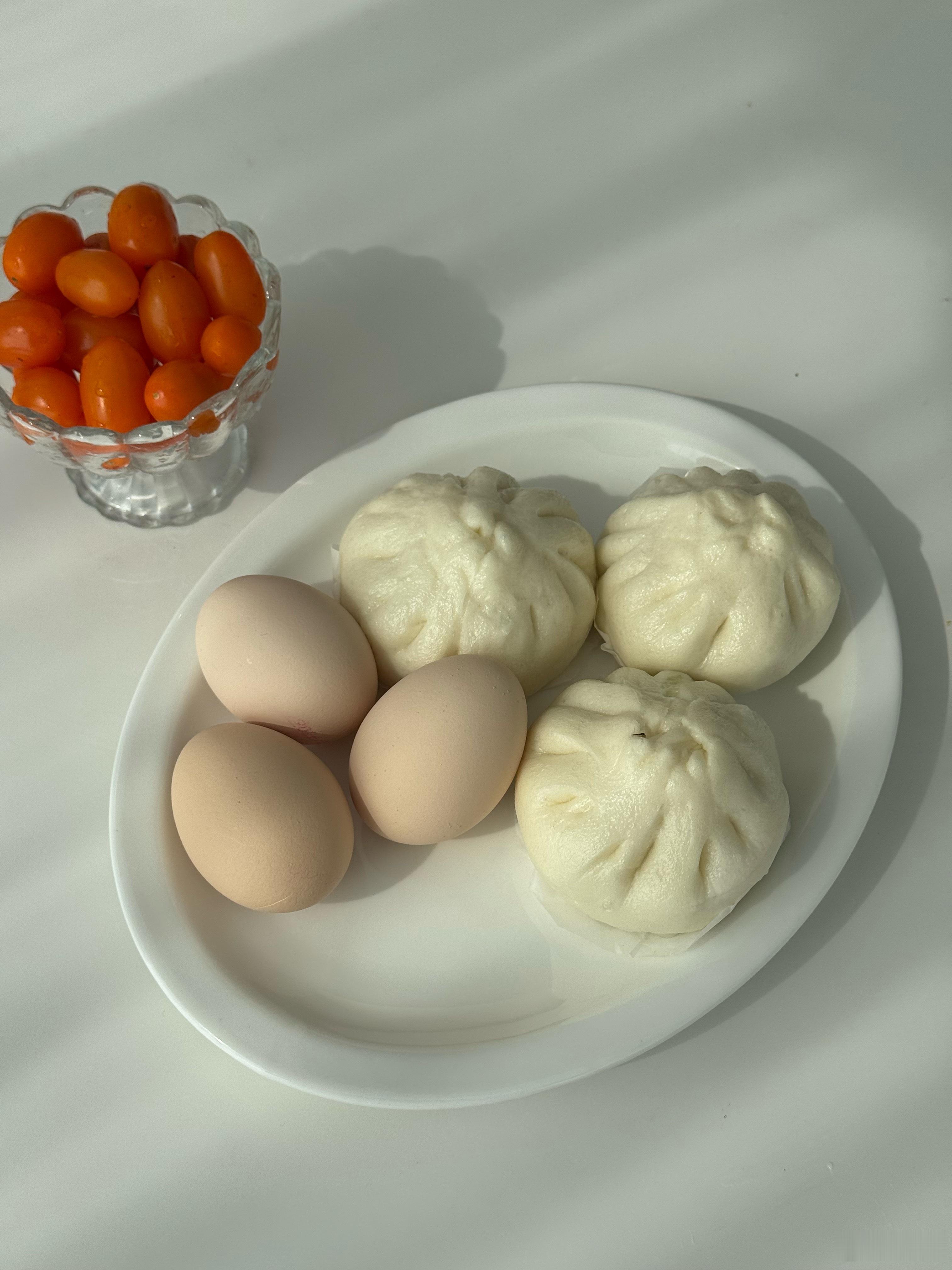 早啊，吃完带小林去锻炼💪