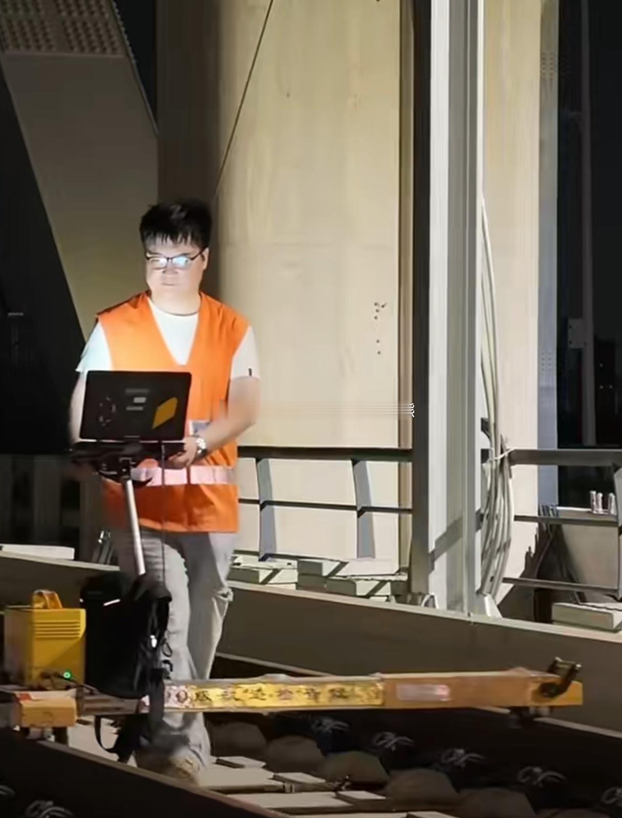 【英雄城交通•铁路|好消息！昌九高铁隆兴大桥进入精调阶段】南昌稳中求进高质量