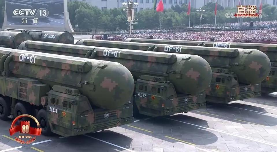 93大阅兵武器厉害排名：第十：99B坦克，陆战之王第九：歼35A，五代机第