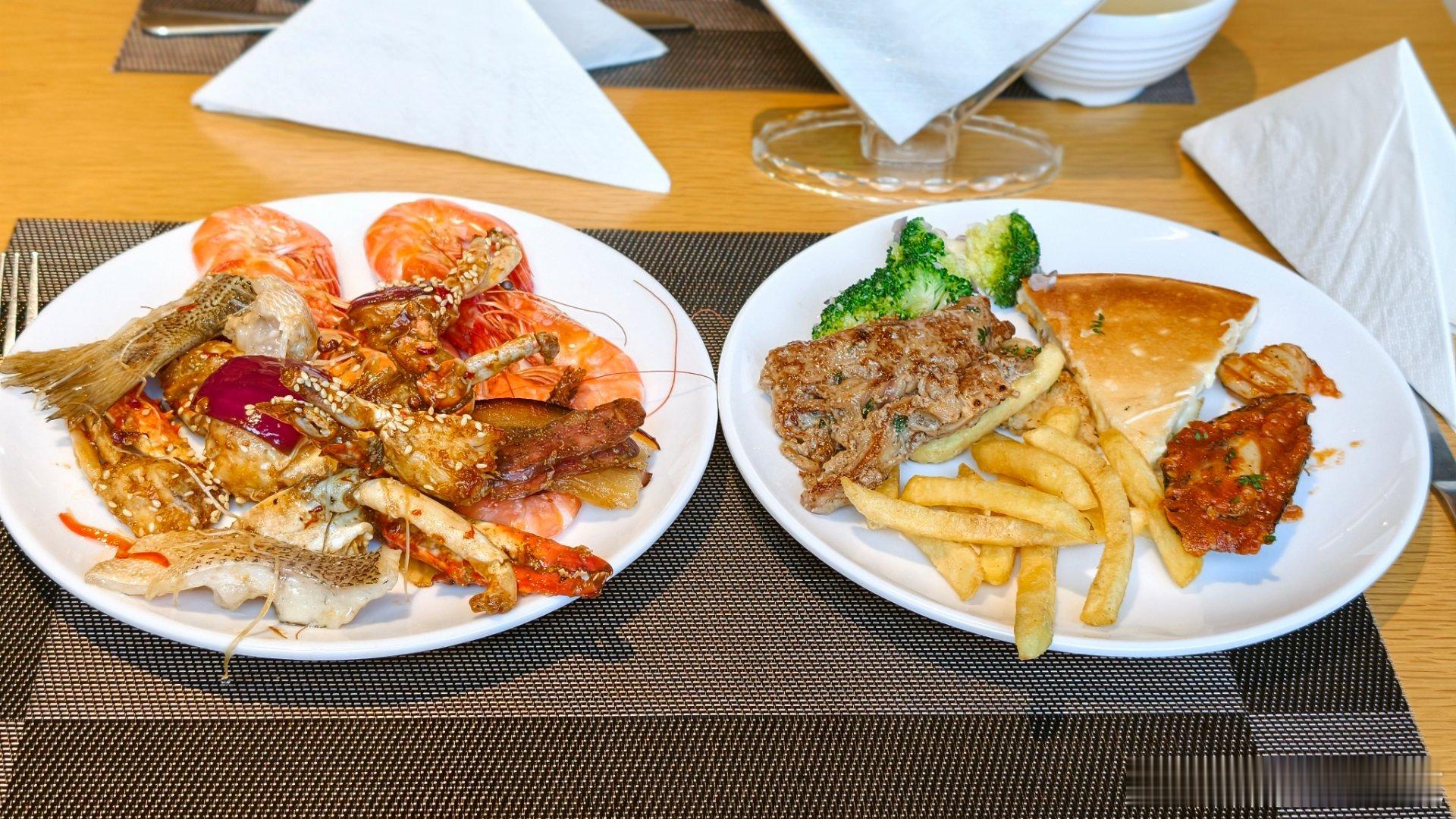 这个窗外景色，多好吃的美食都会显得有点黯然失色。除非你真的饿了