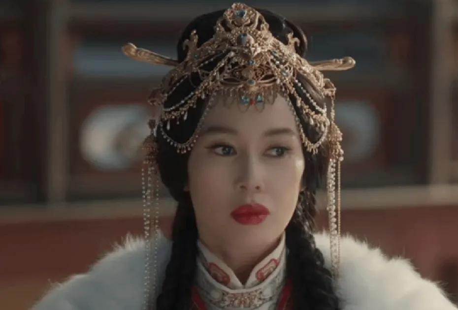 藏海的“丈母娘”冬夏女王一登场，终于知道辛芷蕾的嘴唇像谁了！《藏海传》的最新剧