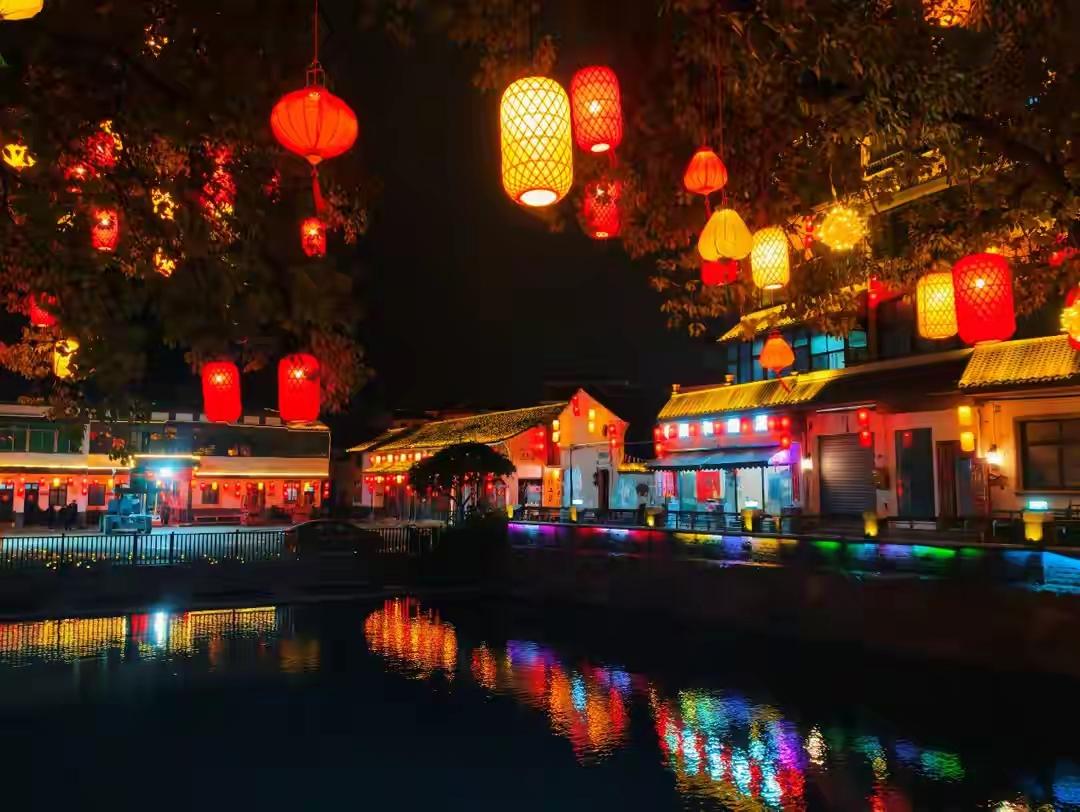 义乌不相信眼泪，只相信集装箱：一座县城如何成为全球小老板的“耶路撒冷”？1