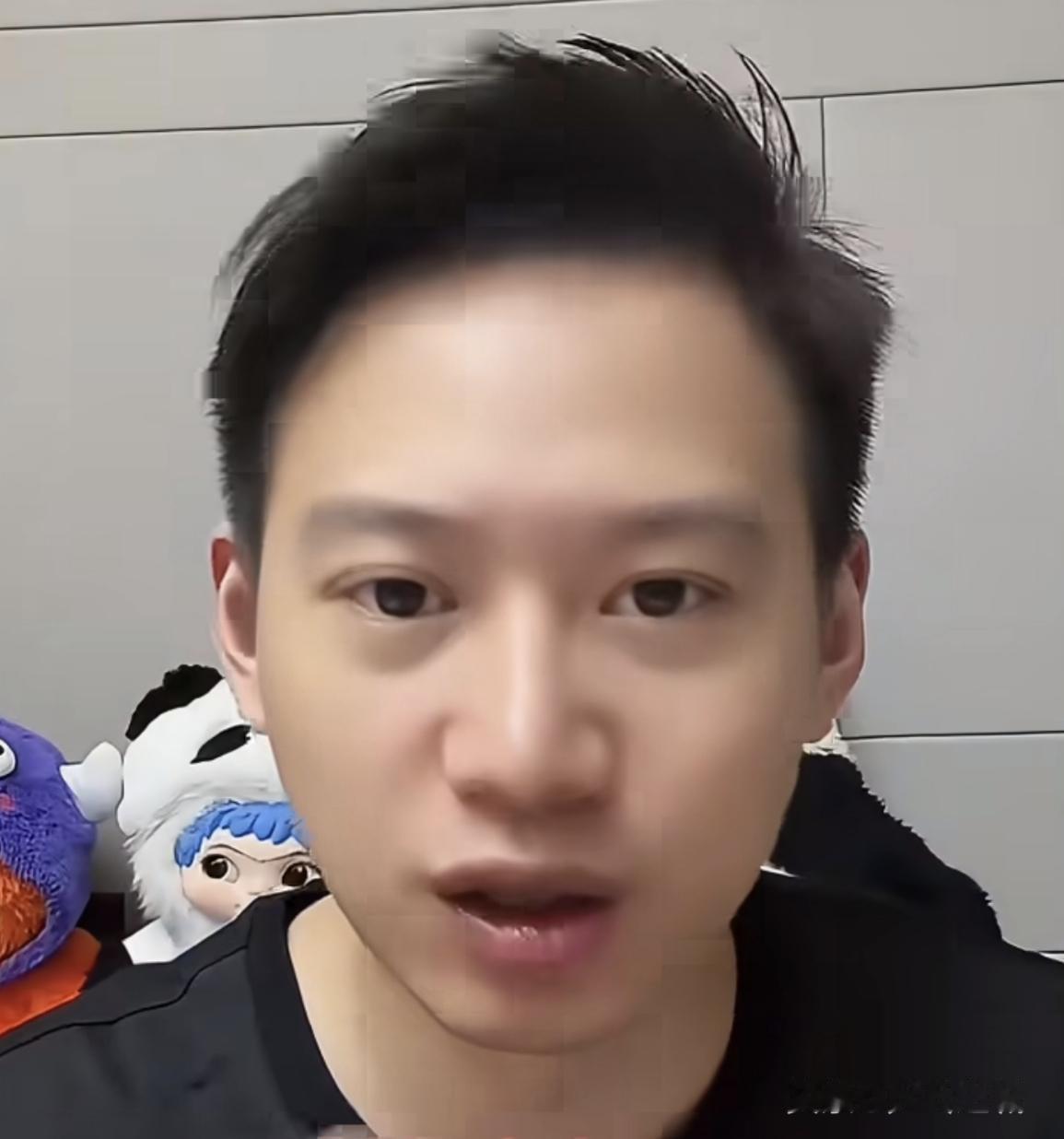 周雨说，自己非常怀念八一队，如果八一队没有解散，自己现在大概率要么是八一队的教练