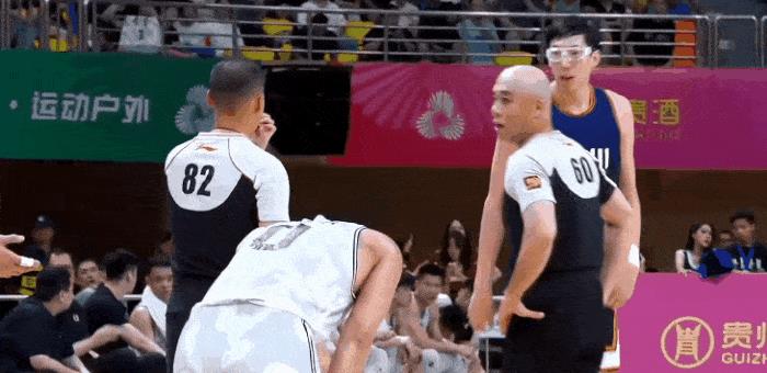 全运会预选赛，周琦因不满吹罚找裁判理论，被裁判连续吹了两个技术犯规，直接驱逐出场