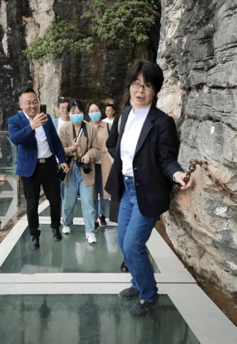 日本驻沈阳总领事高田真里说：“我本人以及日本国驻沈阳总领事馆，将把‘确保在东北地