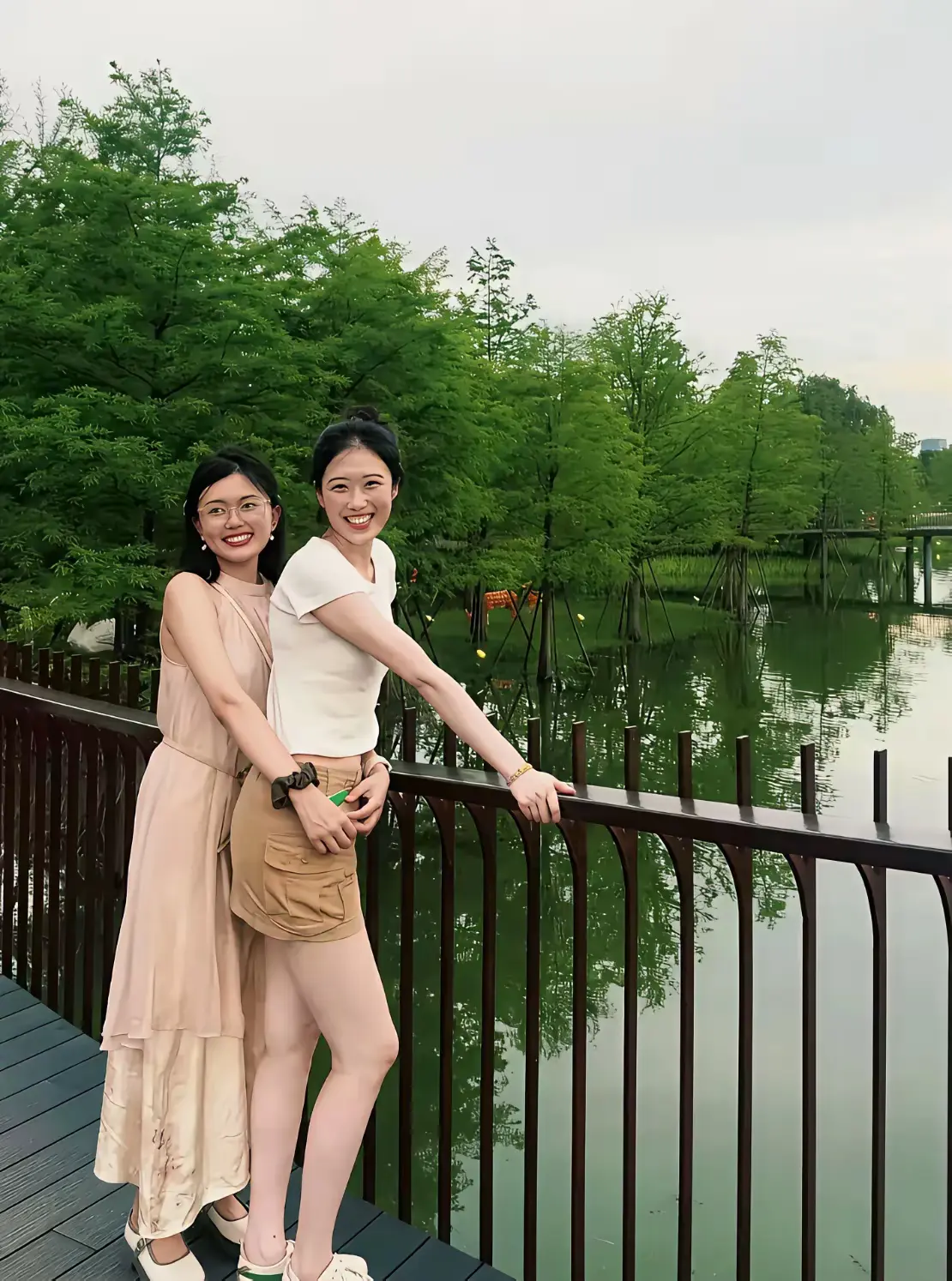 为什么都喜欢戴眼镜的？