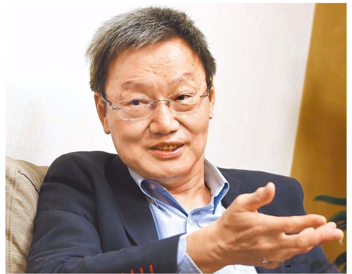 还是苏起说的透彻！苏起表示，台湾若不积极启动与北京对话自救，台海变局即将成为残局