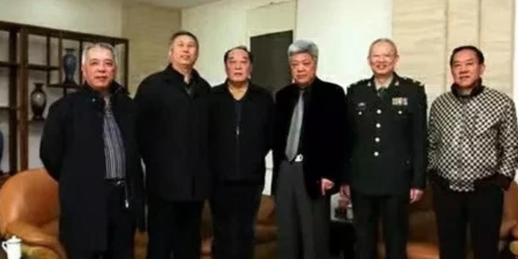 1967年10月，保卫人员向许世友报告：司令，有人要见你，许世友吼了一声：不见，