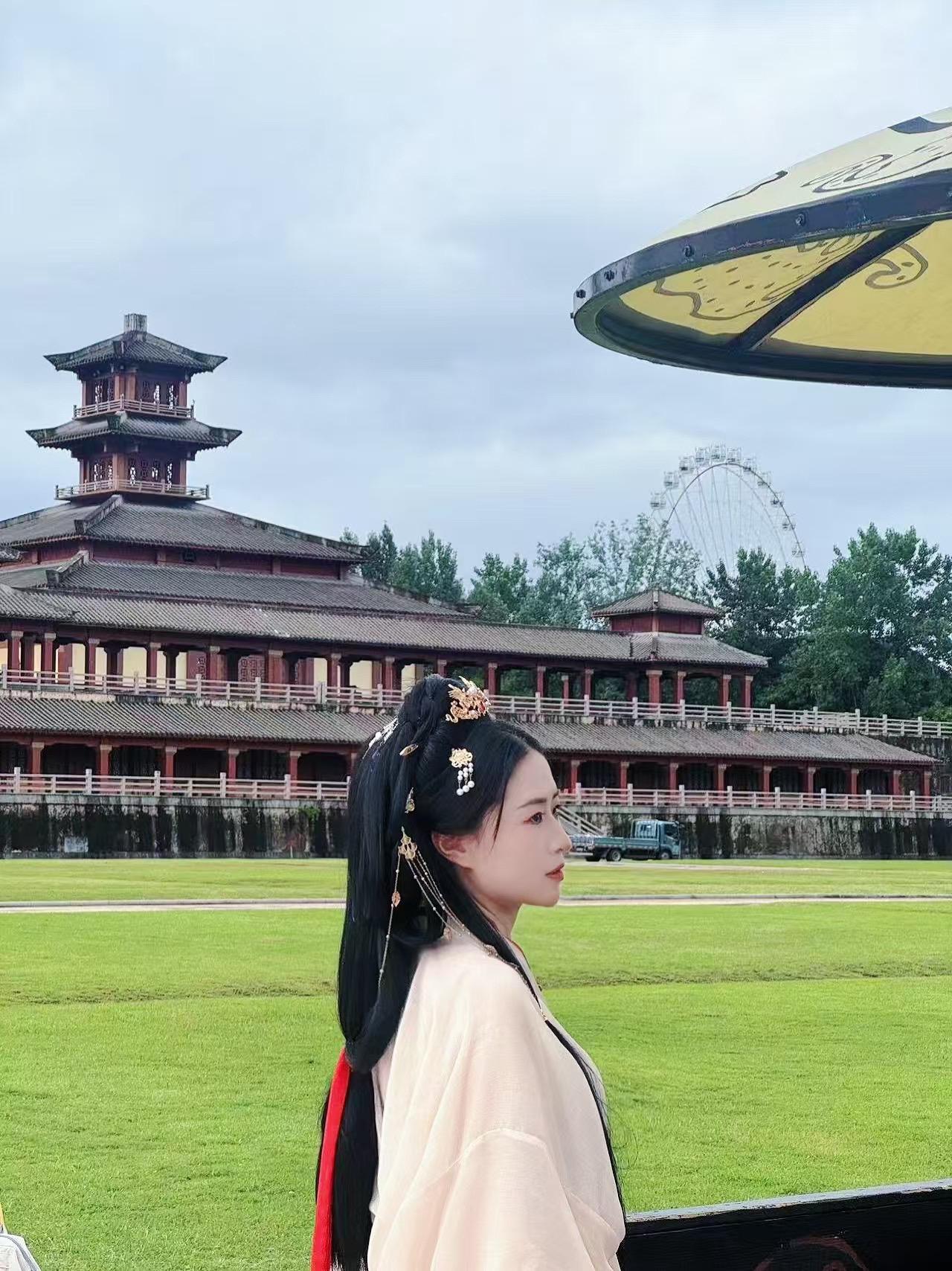 你说相逢自有时，奈何枯木不逢春