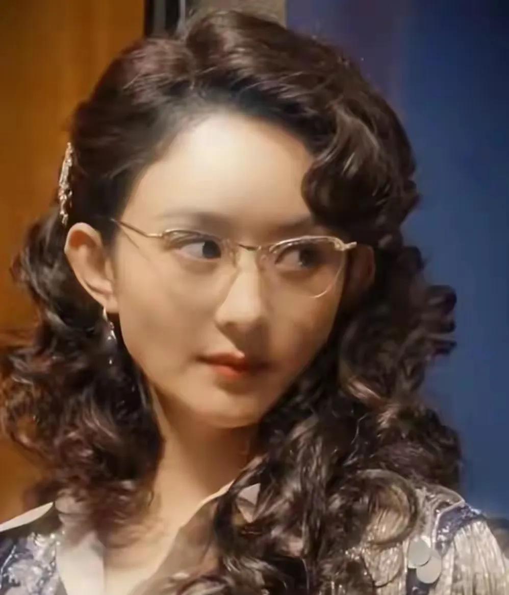 赵丽颖台词就是故意念得生硬的！这都是导演和赵丽颖深刻讨论之后才决定这样说台词的