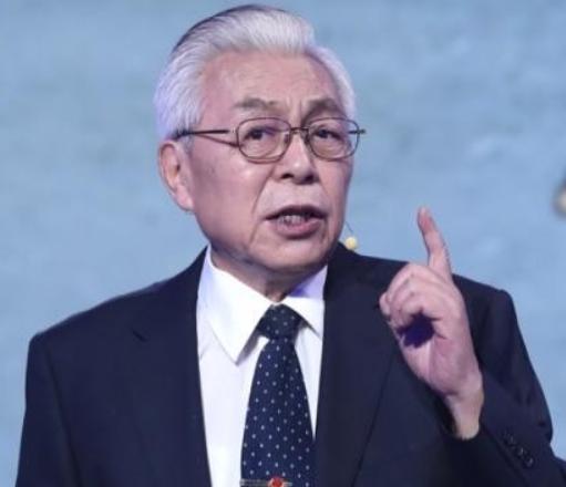 为什么都争着登月呢？就这么说吧，要是中国能在月球上架激光武器，只需要1.3秒就能