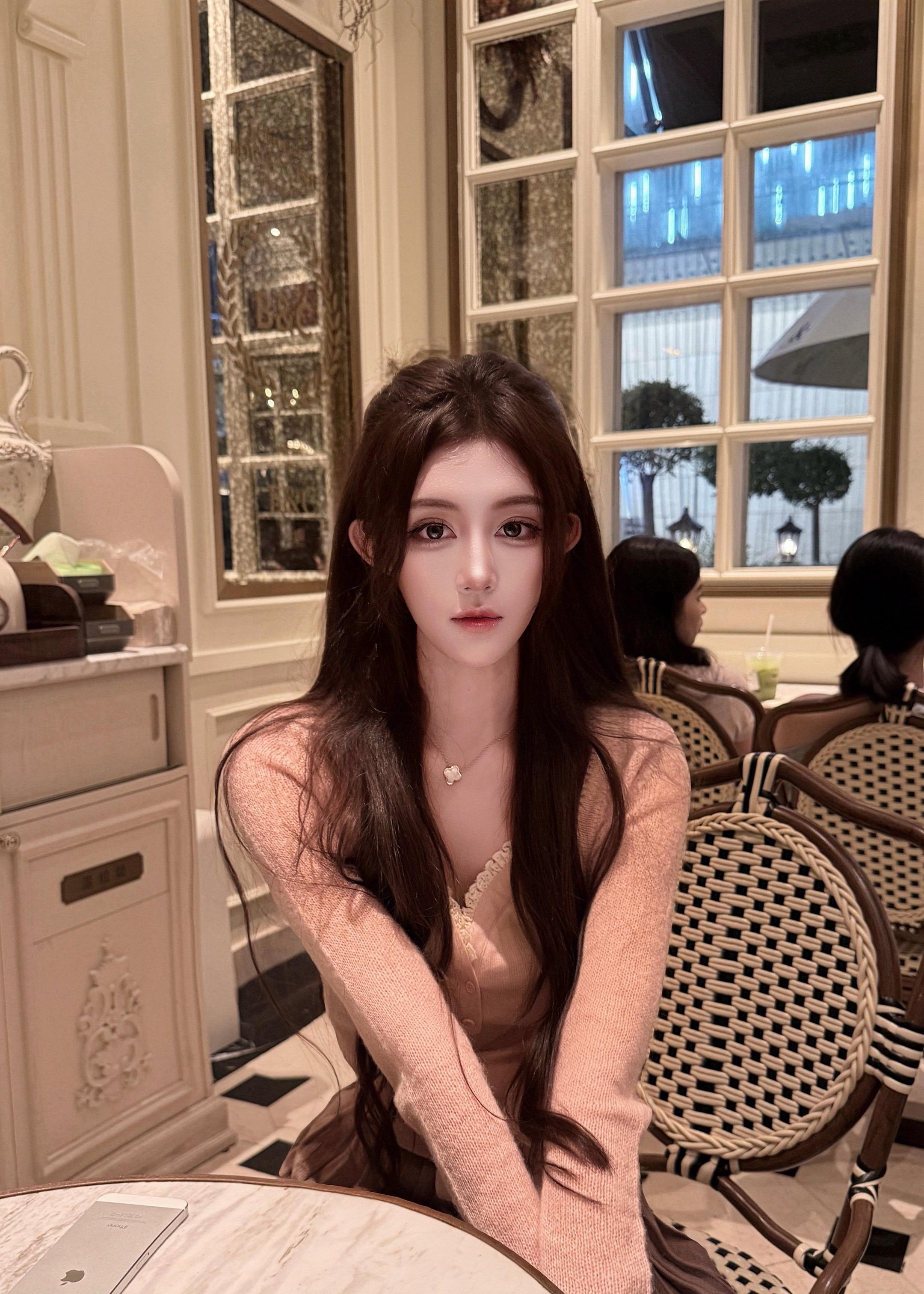 我不论穿什么都很漂亮