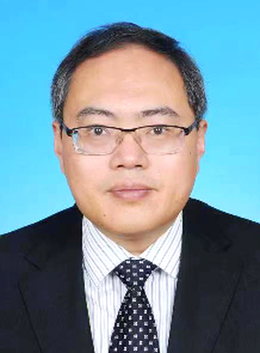 张明康任烟台市政府代市长