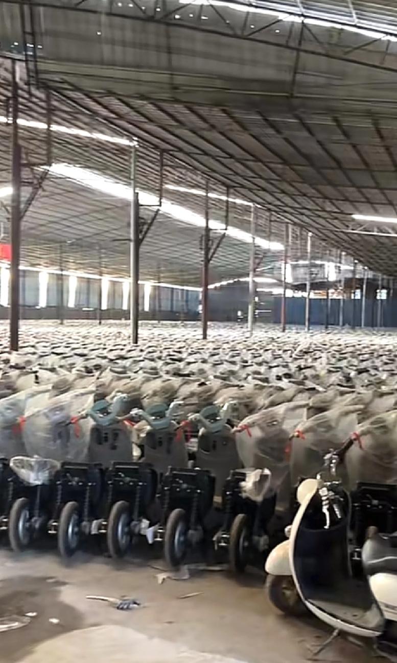 明天开始，这位广西南宁的电动车老板的天塌了今天是12月1日，正常来说是电动车新