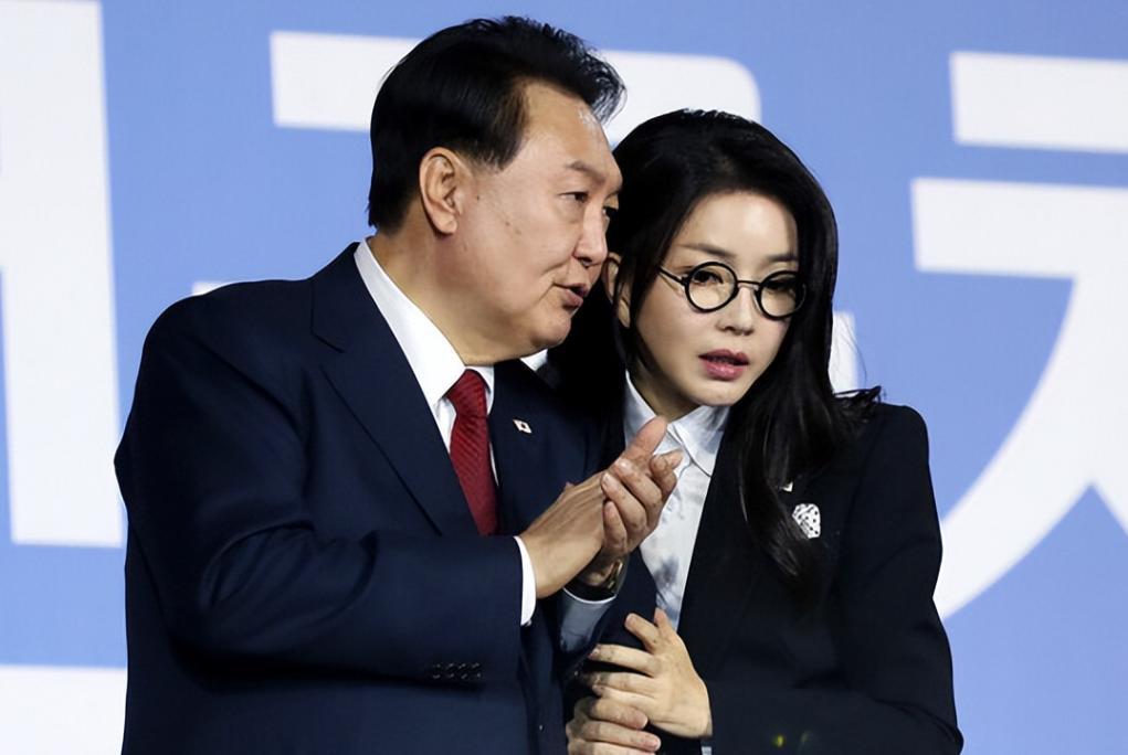 84万人迎自由，李在明大赦全韩国，唯独尹锡悦夫妇无路可退 韩国光复节80周年